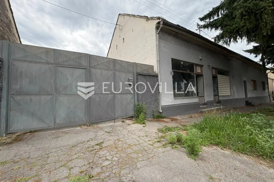 Viškovci, proizvodno, skladišna hala s poslovnim i uredskim prostorima