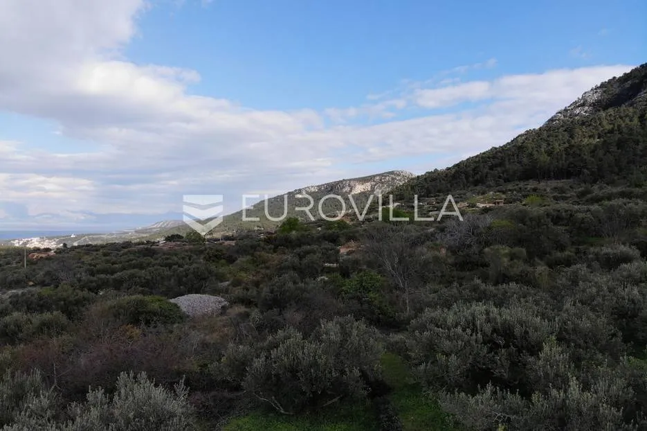otok hvar, jelsa, atraktivno građevinsko zemljište 1110,50 m² s idejnim projektom - slika 17