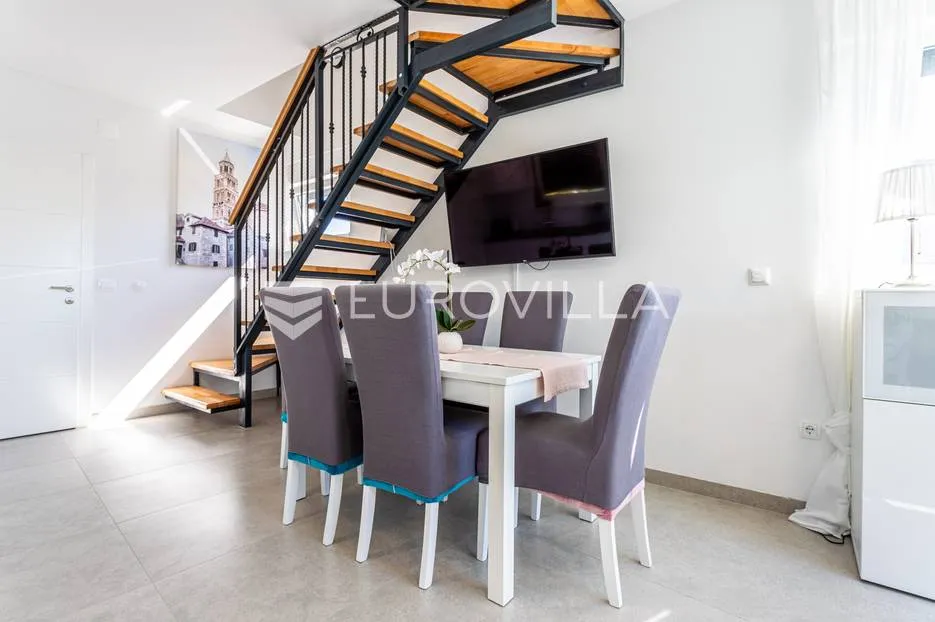 kaštel kambelovac, dvosoban stan s krovnom terasom, treći red od mora - slika 7