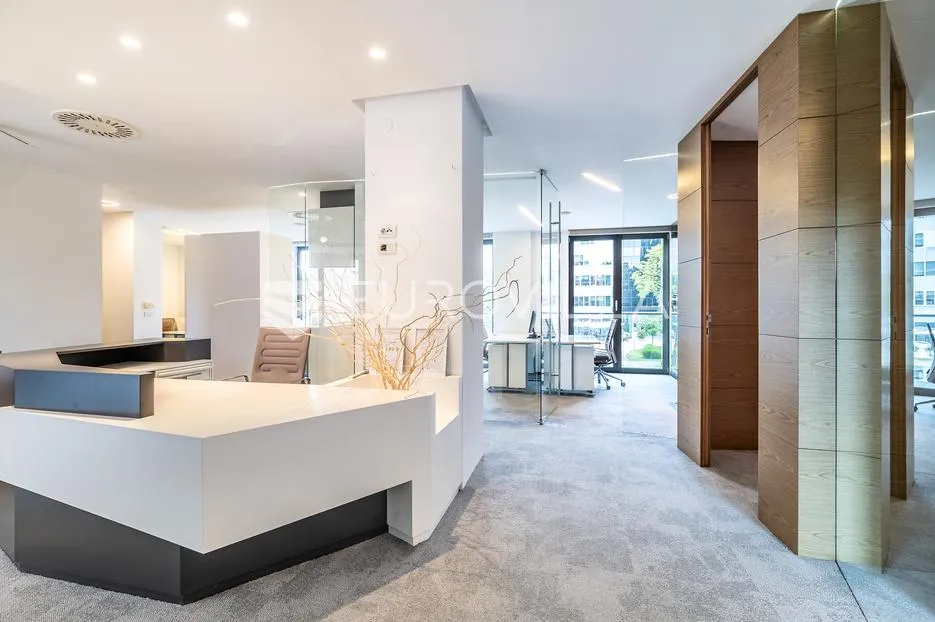 zagreb, radnička, poslovni prostor 147 m² na 1. katu stambeno poslovne zgrade - slika 6