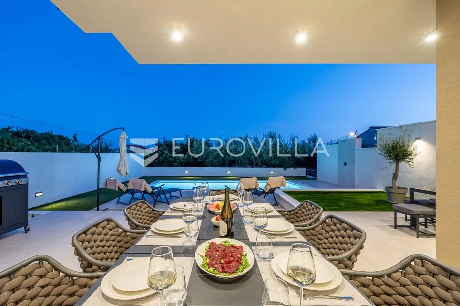 kaštel stari, moderna vila s lijepim pogledom - slika 21