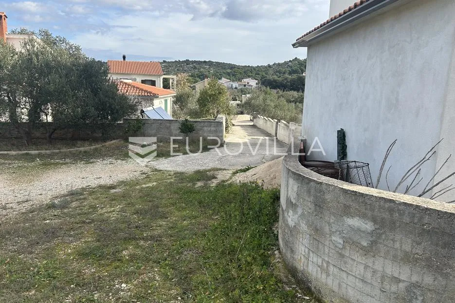 rogoznica, ražanj, građevinsko zemljište udaljeno 220 m od mora - slika 9