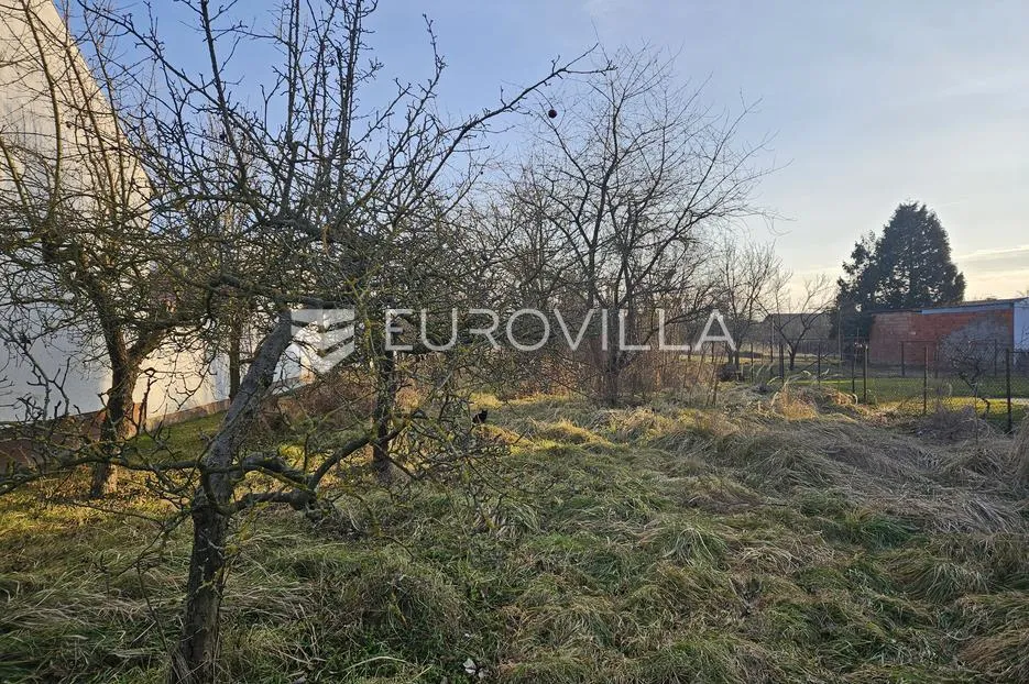 čepin, centar, dvojna kuća za rušenje na zemljištu od 2679 m², izlaz na dvije ulice - slika 3