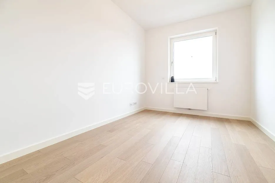 zagreb, vmd heinzelova, luksuzan trosoban stan 94 m², 2 parkinga - slika 5