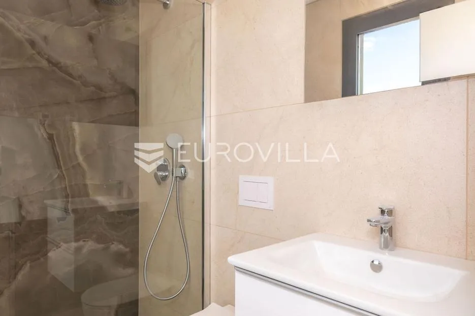 krk, grad krk, penthouse od 141,13 m² u luksuznoj novogradnji - slika 13