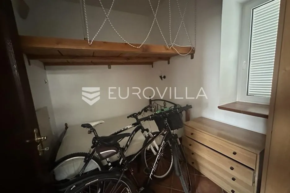 istra, medulin samostojeća kuća 130 m² s prekrasnom krovnom terasom i pogledom more - slika 9