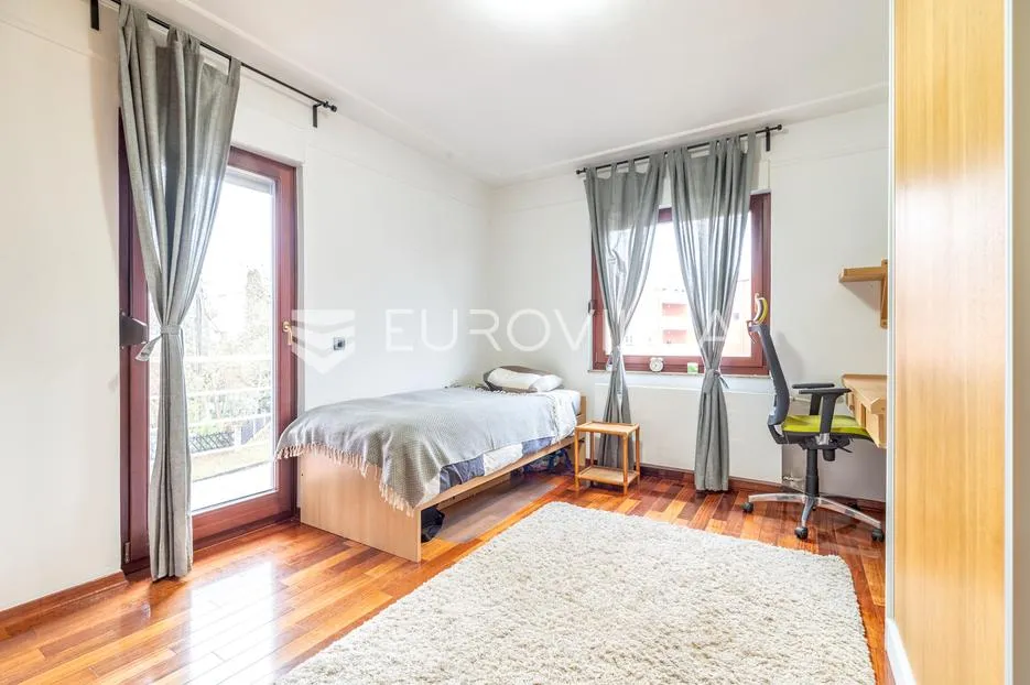 samobor, perivoj, luksuzna obiteljska kuća brp 400 m2 na zemljištu od 1.680 m2 s bazenom - slika 13