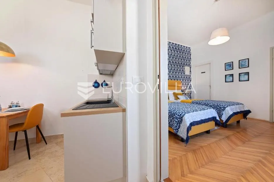 istra, pula, dva apartmana u centru, 58,91 m², blizu arene, odlična investicija i turistički najam - slika 2