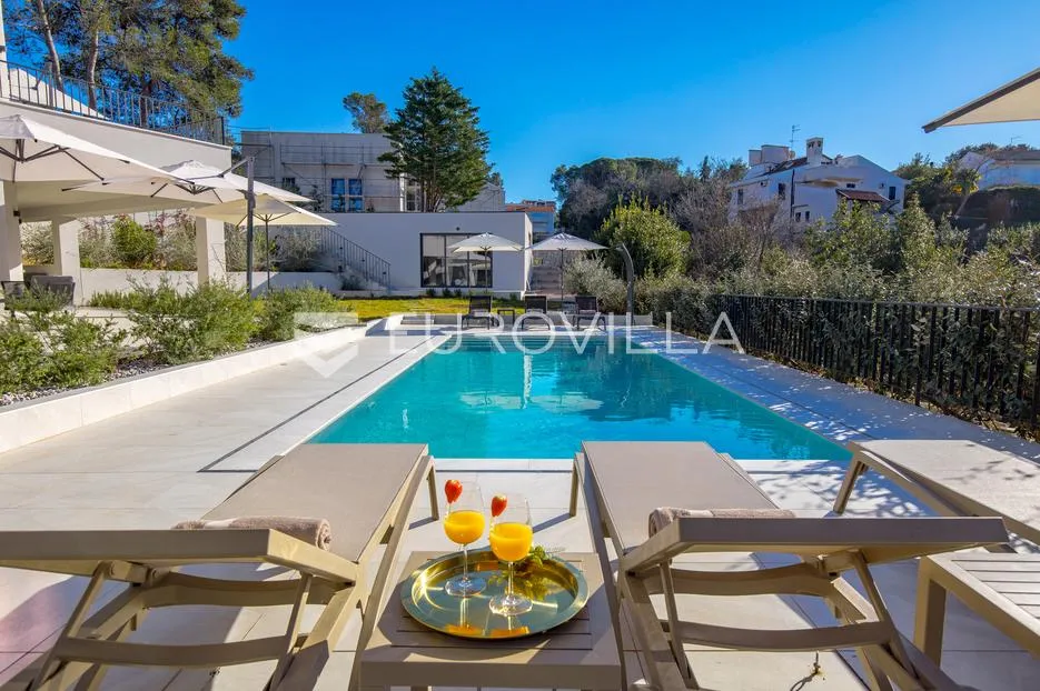otok krk, malinska, luksuzna vila s dva apartmana u prvom redu do mora - slika 39