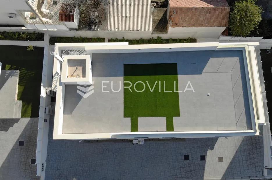 vodice, novogradnja, penthouse s krovnom terasom i pogledom na more, 137,93 m² - slika 24