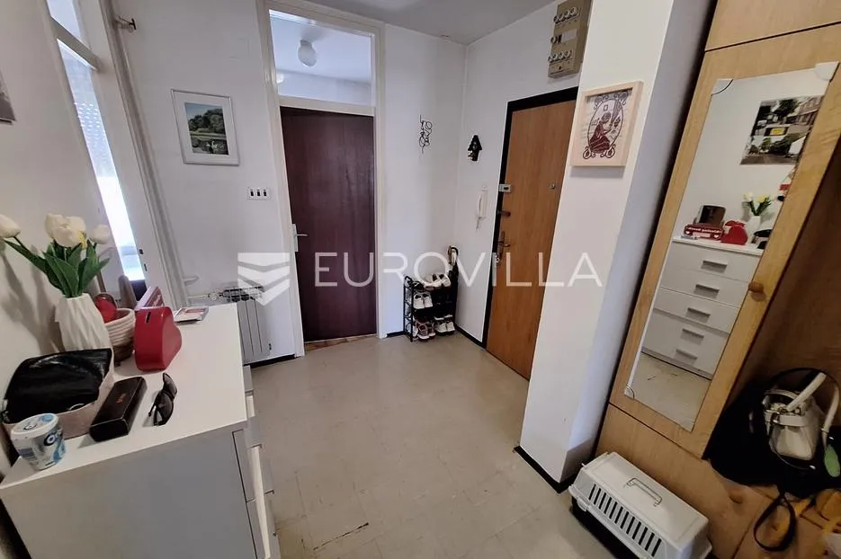 karlovac, novi centar, stan 58,50 m², odlična lokacija - slika 7