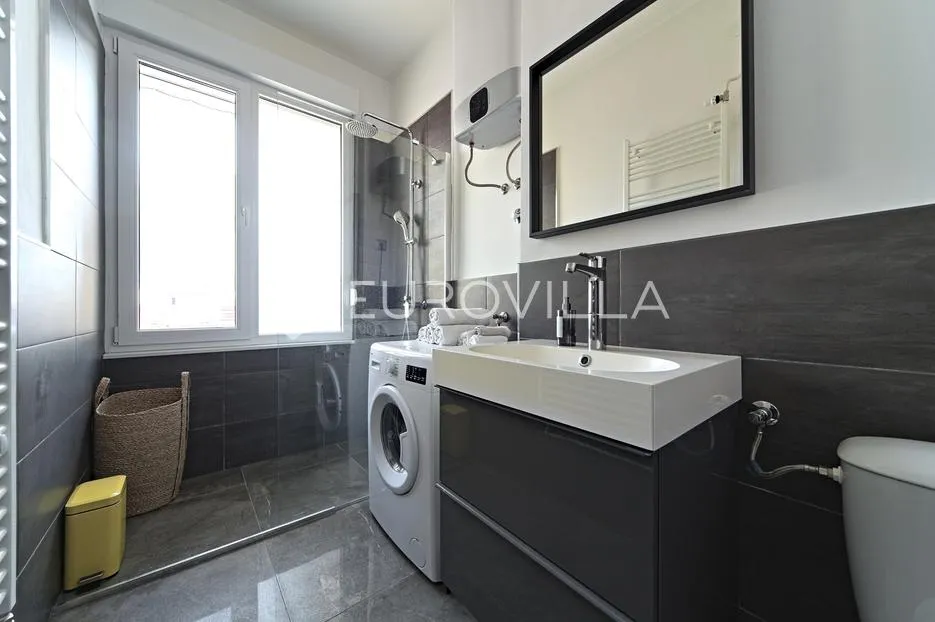 osijek, centar, iznajmljuje se dizajnerski stan površine 40 m² - slika 25
