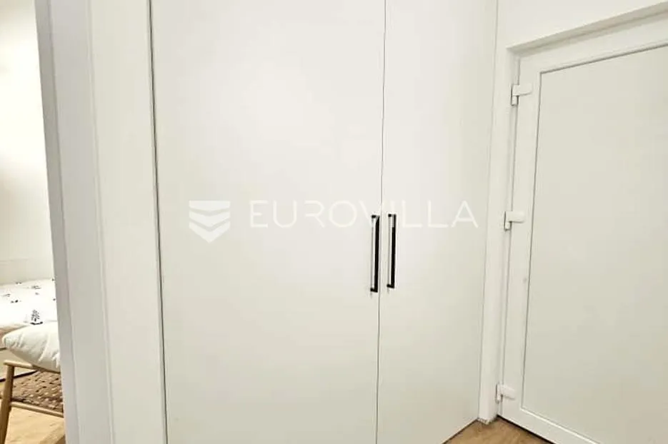 gorski kotar, kupjak, novoizgrađena kuća s grijanim bazenom, na parceli 1600 m² - slika 22
