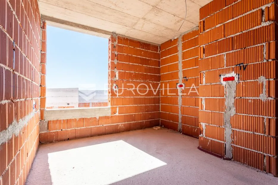 vodice, prekrasan trosoban penthouse s pogledom na more, 143,31 m² - slika 17