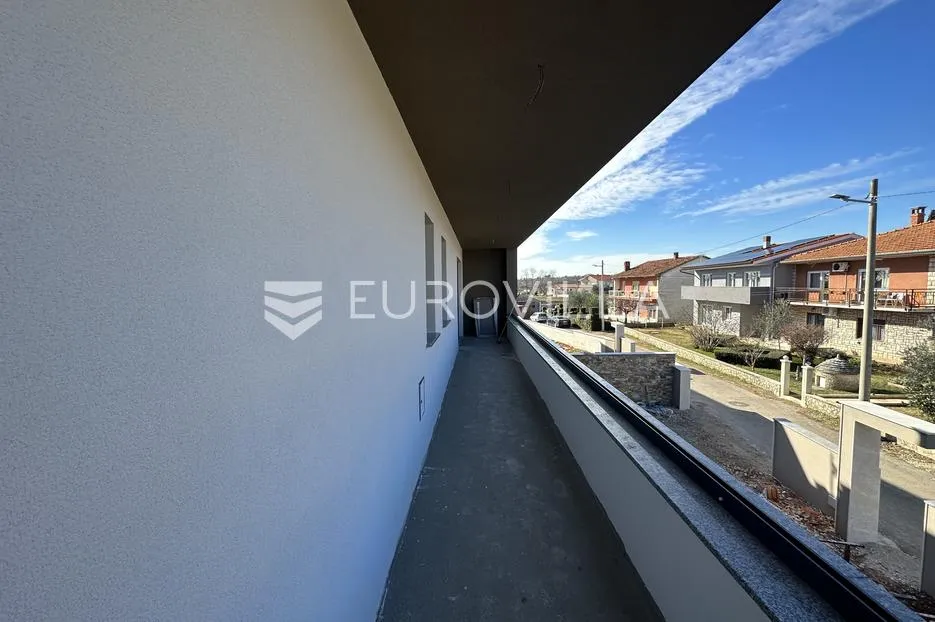 istra, marčana moderna dvojna kuća nkp 240 m2 sa velikim bazenom - slika 24