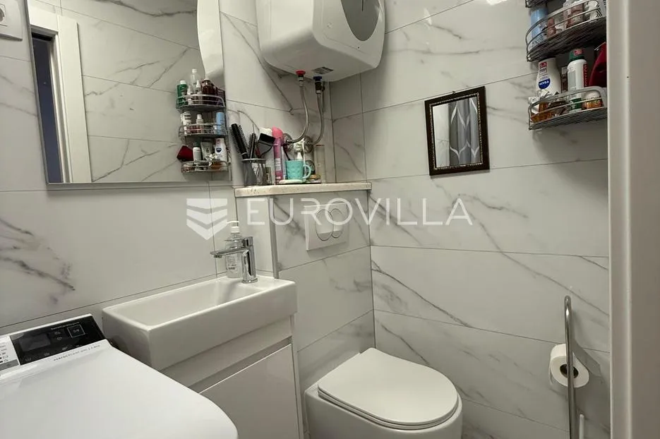 split, centar, dvosoban stan studio apartman - slika 24