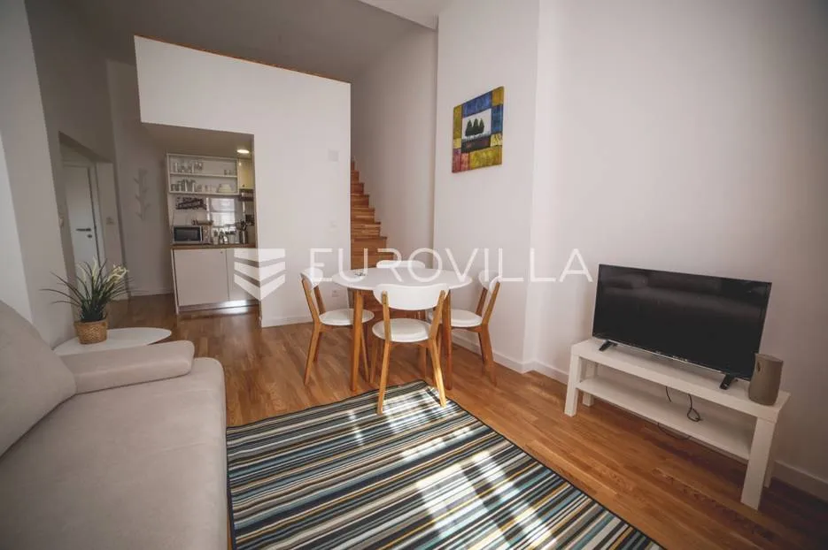 centar stan 205m2 podijeljen na 5 apartmana i sobu - slika 53