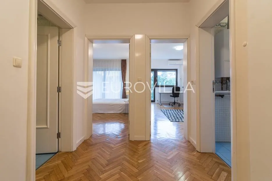 zagreb, srebrnjak, prekrasan dvoetažni stan 127 m² s vrtom i terasom - slika 7