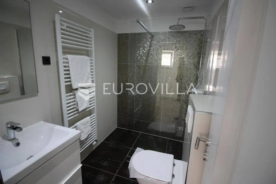 pješčana uvala, vila sa 7 apartmana s pogledom na more, 200 m od plaže - slika 13