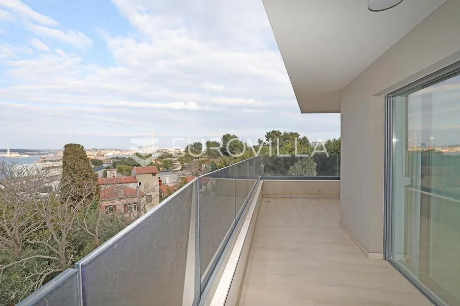 istra, pula, luksuzni penthaus 162 m² s pogledom more na top lokaciji - slika 20