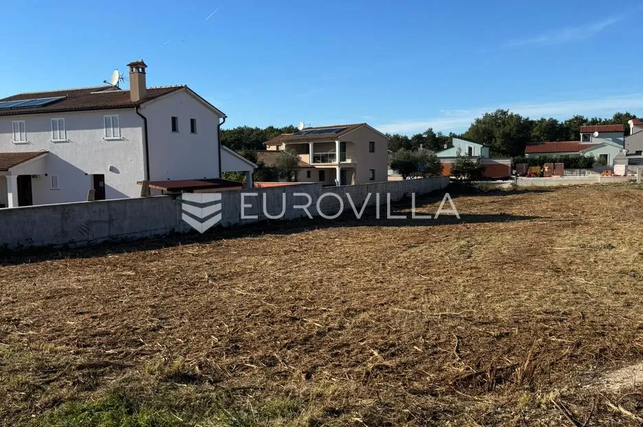 istra, bibići, građevinsko zemljište 1290m2 s projektom za samostojeće kuće s bazenom - slika 5