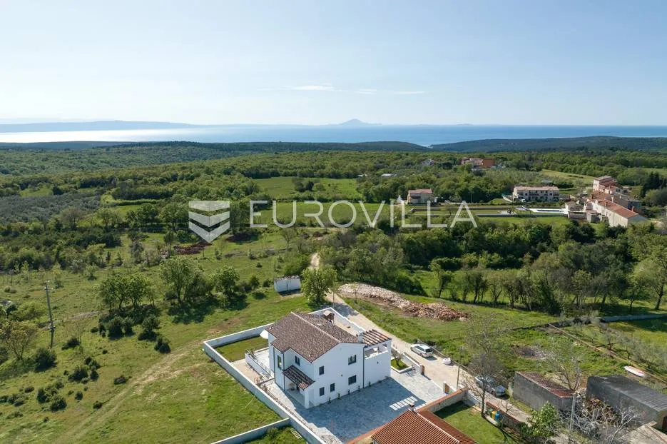 Istra, Krnica, moderna samostojeća kuća s bazenom i pogledom na more, 200 m² - Krnica, Marčana