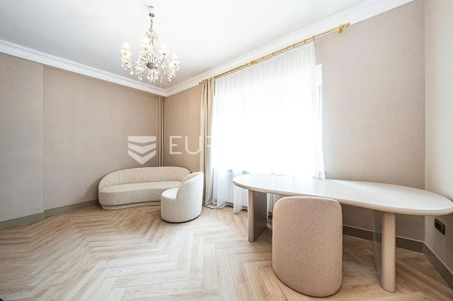 zagreb, maksimir, stambeno, poslovna zgrada 602 m², pomoćni objekt 43 m² - slika 5