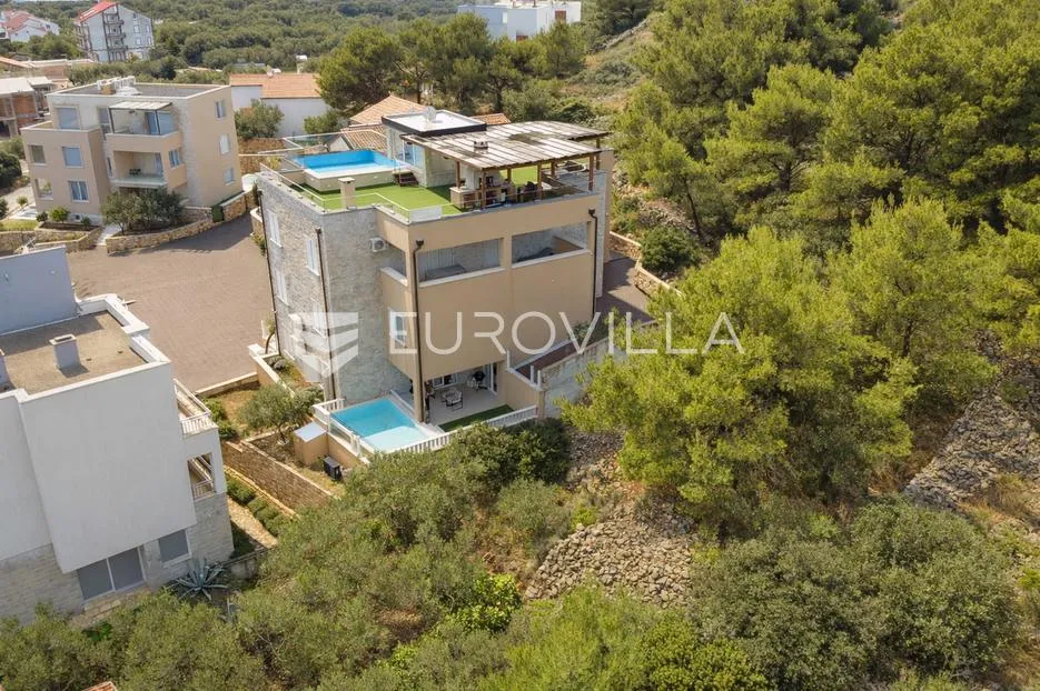 betina, prekrasan trosoban stan s bazenom i pogledom na more, 112,75 m² - slika 4