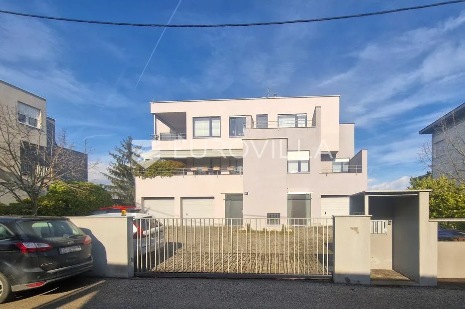 zagreb, bijenička cesta, novouređen moderan dvosoban stan vanjsko parkirno mjesto, 41 m² - slika 6