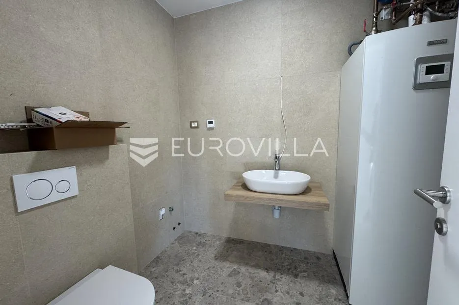 istra, majkusi, moderna prizemnica 160 m² s grijanim bazenom i uređenom okućnicom - slika 13