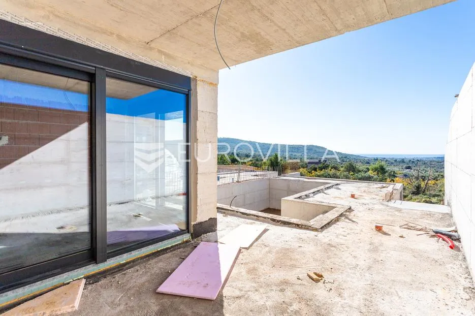 primošten, trojna vila s prekrasnim pogledom na more - slika 7