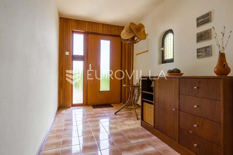 otok krk, gostinjac, šarmantna kuća nkp 180 m2 - slika 7