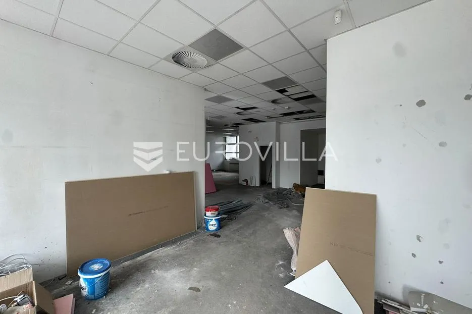 zagreb trešnjevka izvrstan ulični poslovni prostor lokal 154m2 - slika 5