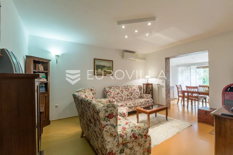 istra, pula prilika za investiciju, apartmanska kuća podijeljena na 3 stambene jedinice - slika 38