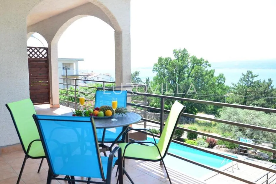crikvenica, kuća s 8 apartmana i bazenom, 500 m od mora, izvrsna investicija - slika 20