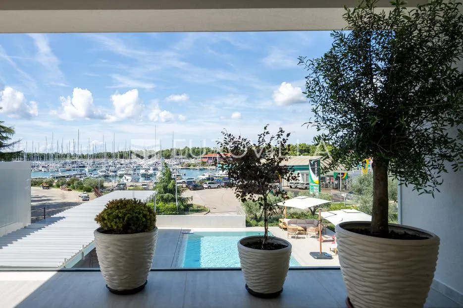istra, novigrad, luksuzni stan s pogledom na more - slika 30