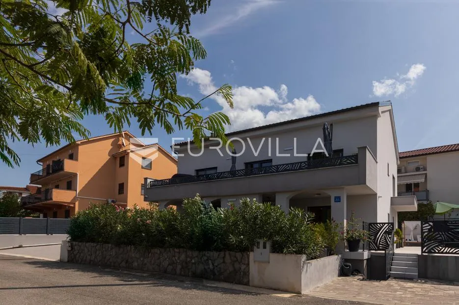 malinska, prekrasna vila s 3 stambene jedinice, bazen, pogled na more - slika 26