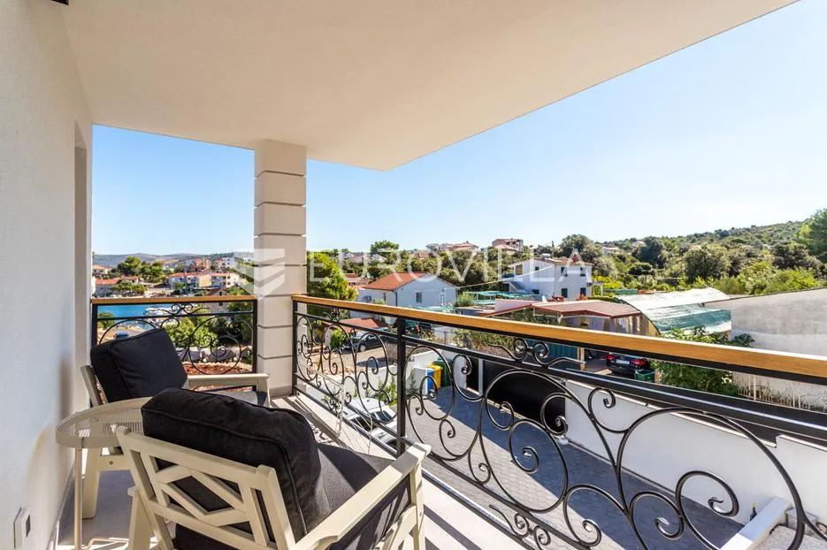 rogoznica, ražanj, novogradnja, prekrasna kuća s bazenom i pogledom na more, 433,44 m² - slika 24