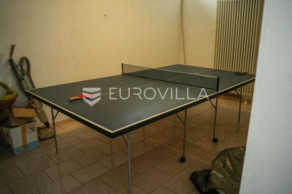 vinkovci, kuća 300 m², centar, namještena, odmah useljiva - slika 28