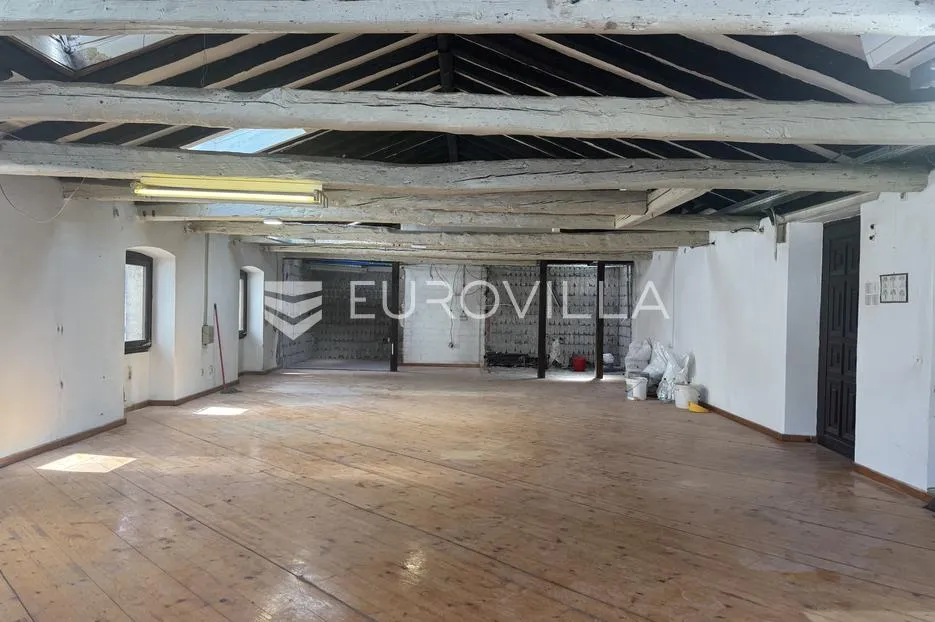 istra, rovinj, poslovni prostor 100 m² prvi red do mora, 1. kat, visoki stropovi, pogled more - slika 11
