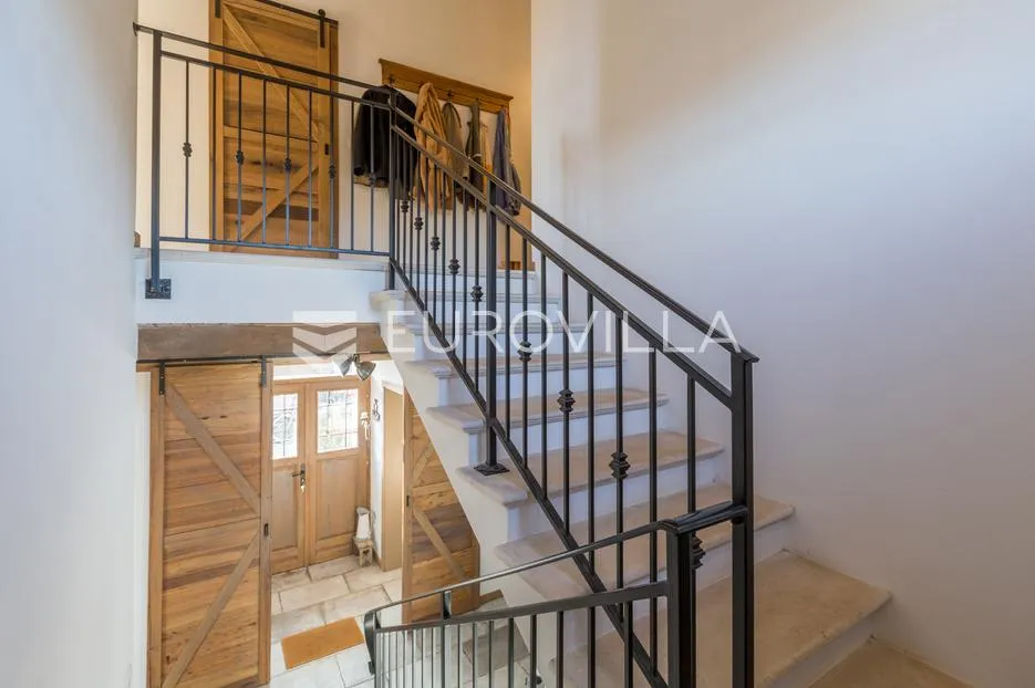 istra, peresiji, jedinstvena samostojeća kuća 200m2 s bazenom - slika 32