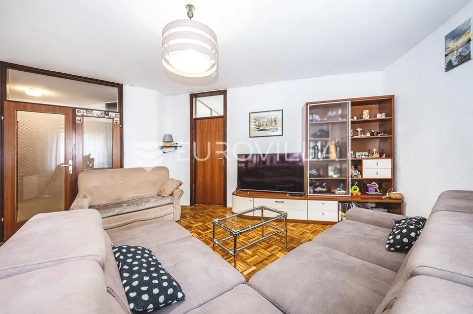 Zagreb, Rudeš, komforan dvosoban stan 55,64 m²