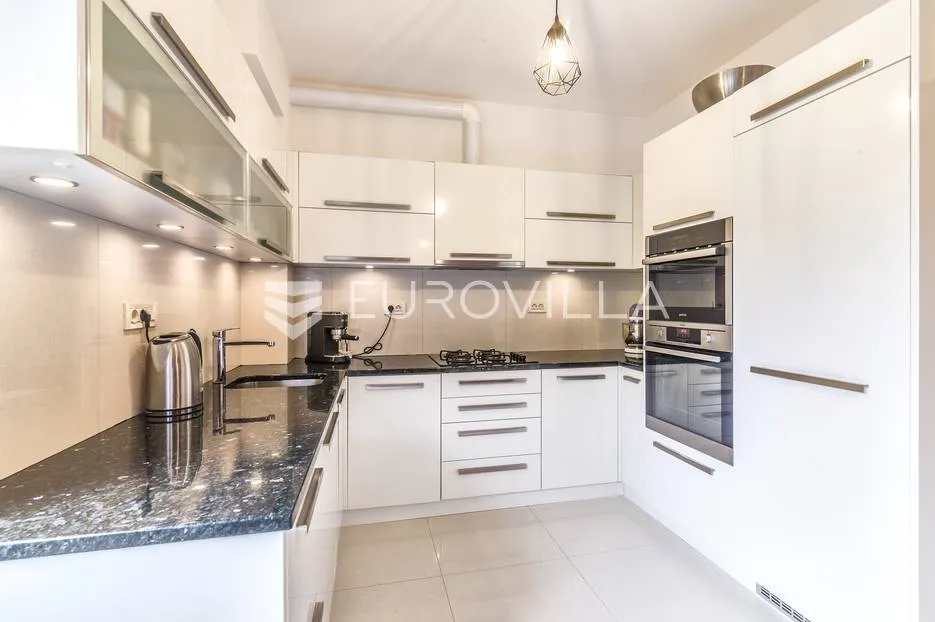 zagreb, mlinovi, luksuzna obiteljska vila 340 m2 - slika 18