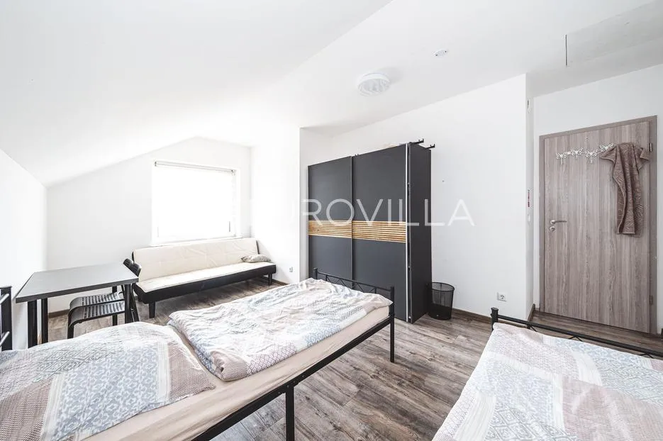 zagreb, sesvete, funkcionalan četverosoban stan 100 m² - slika 12