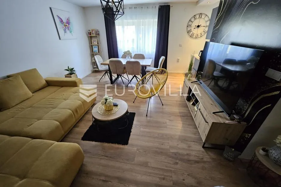varaždin, banfica dvoetažni trosoban stan površine 83,70 m² - slika 3