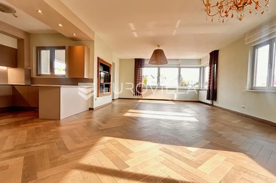 babonićeva luksuzan četverosoban penthouse - slika 4