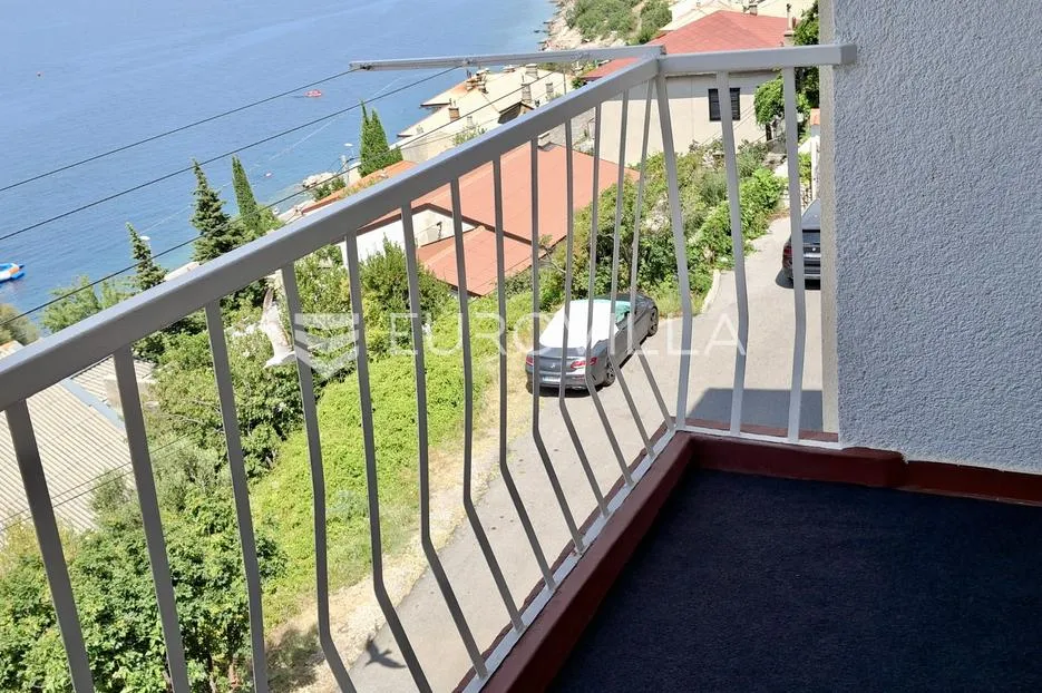 senj, jednosoban stan 40 m² s pogledom na more, udaljen od plaže 80 m - slika 8