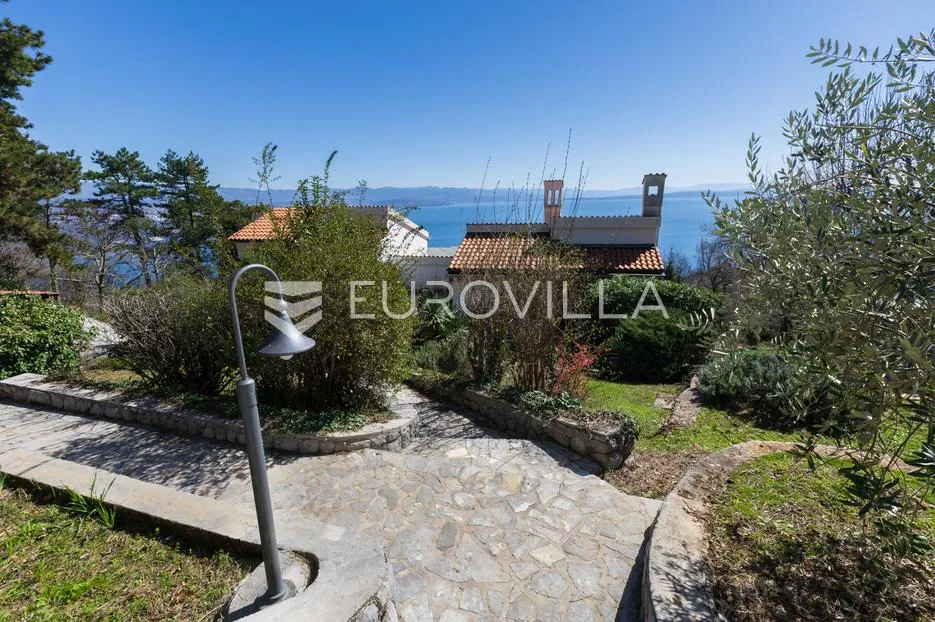 opatija, veprinac, jedinstvena vila s infinity bazenom i nevjerojatnim pogledom na kvarner - slika 49