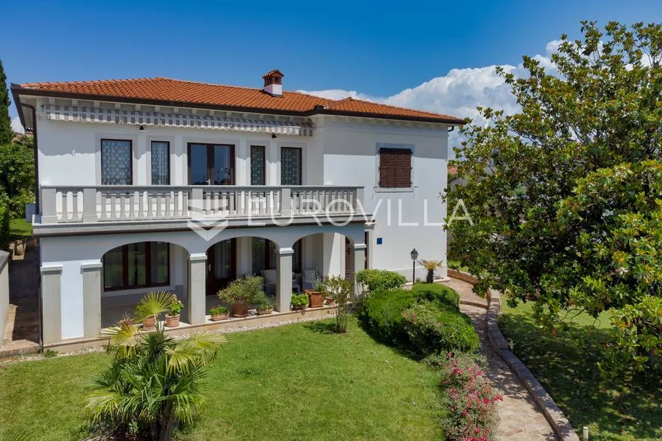 istra, umag - unikatna villa nkp 400 m2 na svega 30 m od mora - slika 55