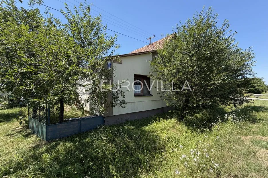 Drenje, Podgorje Bračevačko, vikendica s velikim potencijalom u blizini jezera Borovik - Podgorje Bračevačko, Drenje